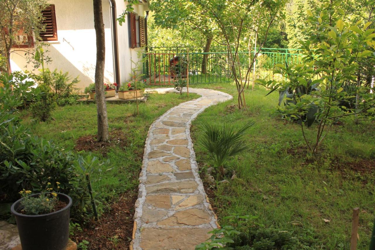 Apartments With A Parking Space Opric, Opatija - 7728 Lovran Exterior photo