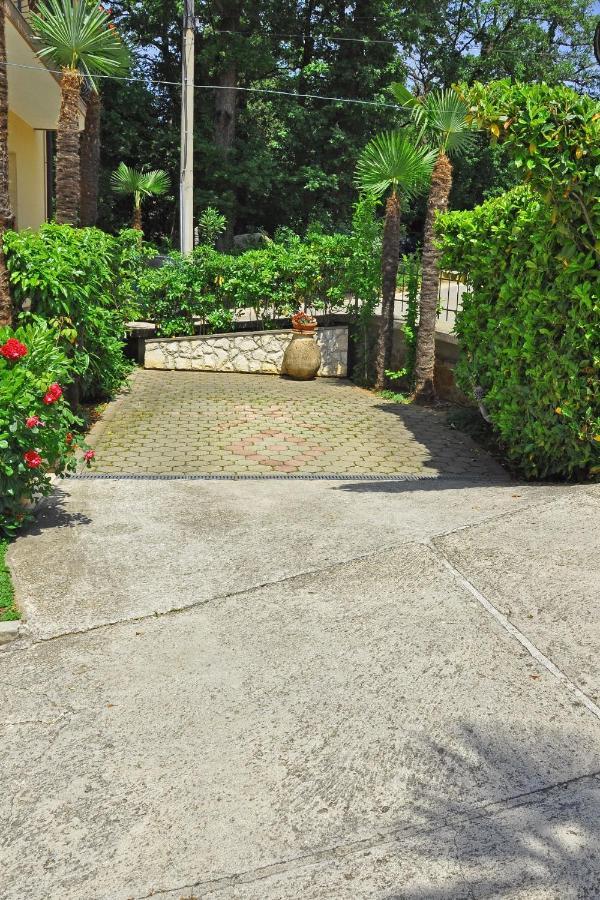 Apartments With A Parking Space Opric, Opatija - 7728 Lovran Exterior photo